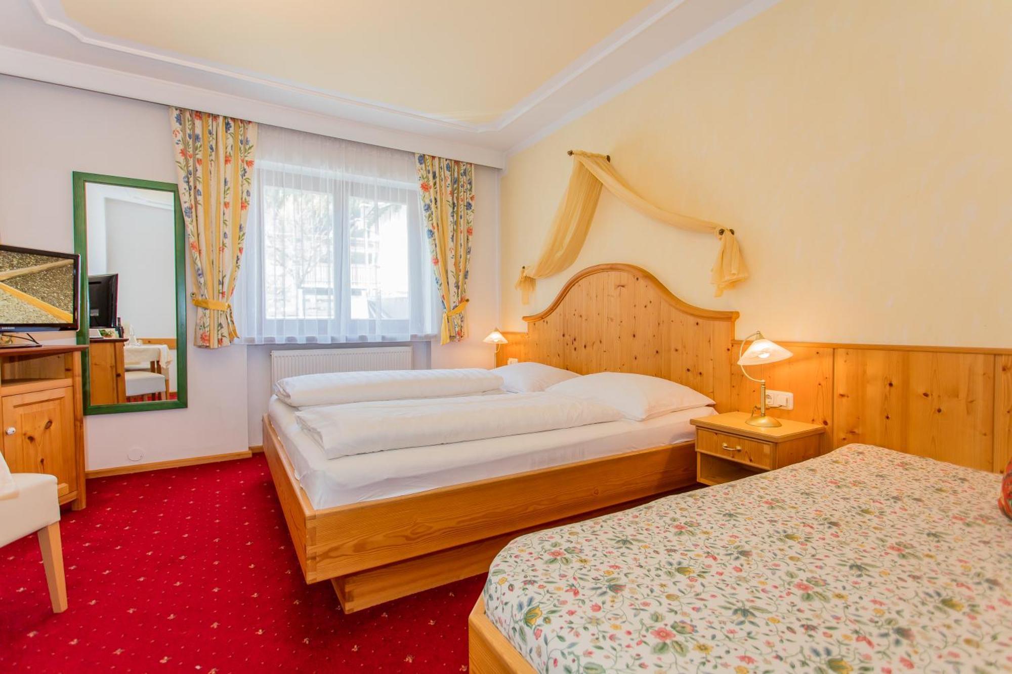 Hotel Hettlerhof à Maishofen Extérieur photo
